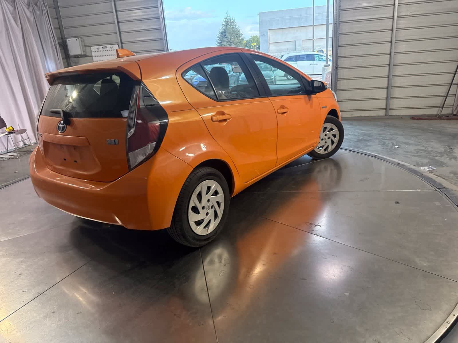 Used 2016 Toyota Prius C Three FWD image 5