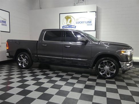 Used 2019 RAM 1500 Limited w/ Advanced Safety Group AWD/4WD image 6