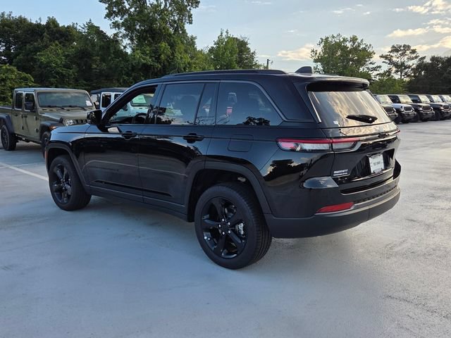 New 2026 Jeep Grand Cherokee Limited w/ Limited Altitude Package AWD/4WD image 6