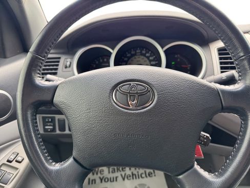 Used 2005 Toyota Tacoma PreRunner RWD image 15