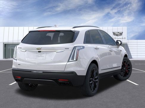 New 2026 Cadillac XT5 Sportv w/ LPO, Onyx Lite Package image 4