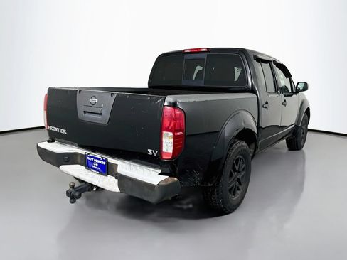 Used 2016 Nissan Frontier SV RWD image 5