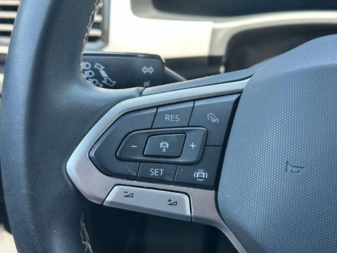Used 2023 Volkswagen Atlas Cross Sport SE FWD image 18