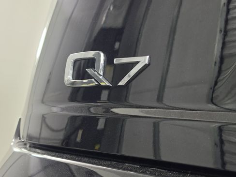 Used 2019 Audi Q7 3.0T Prestige w/ Prestige Package AWD/4WD image 10