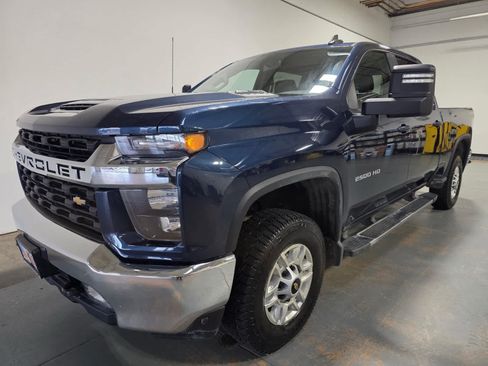 Used 2022 Chevrolet Silverado 2500 LT w/ Convenience Package AWD/4WD image 1