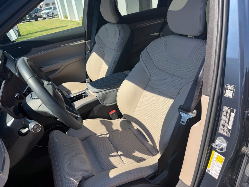 Used 2025 Volvo EX90 Ultra AWD/4WD image 6
