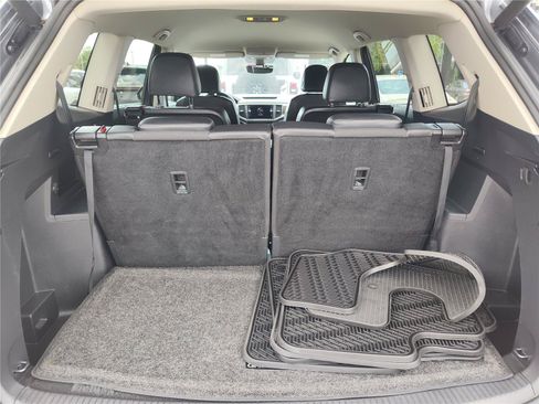 Used 2020 Volkswagen Atlas SE w/ Towing Package FWD image 7