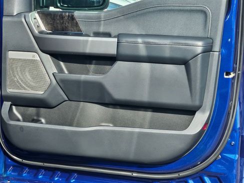 New 2026 Ford F350 Lariat w/ Black Appearance Package image 39