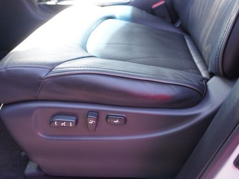 Used 2012 INFINITI QX56 2WD w/ Deluxe Touring Pkg image 18