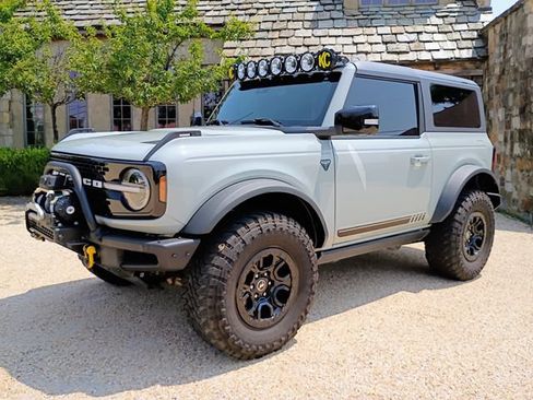 Used 2021 Ford Bronco First Edition AWD/4WD image 7