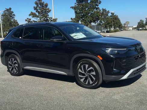 New 2026 Volkswagen Tiguan S image 2