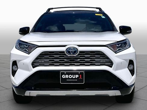 Used 2021 Toyota RAV4 XSE AWD/4WD image 4