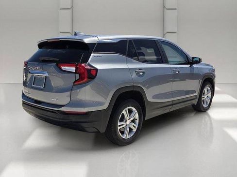 Certified 2024 GMC Terrain SLE AWD/4WD image 5