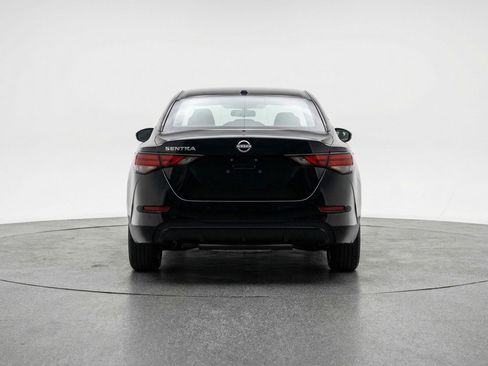 Used 2025 Nissan Sentra S image 7