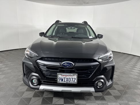 Used 2025 Subaru Outback Limited image 10