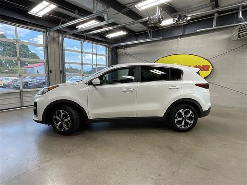 Used 2021 Kia Sportage LX FWD image 2