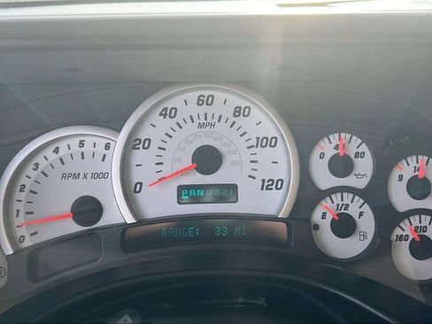 Used 2004 HUMMER H2 w/ Preferred Equipment Group AWD/4WD image 28