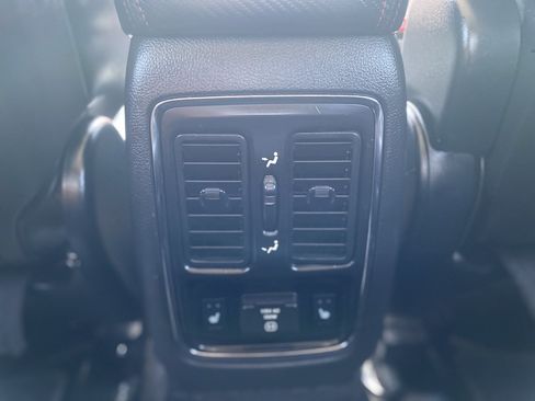 Used 2011 Dodge Durango Crew RWD image 24