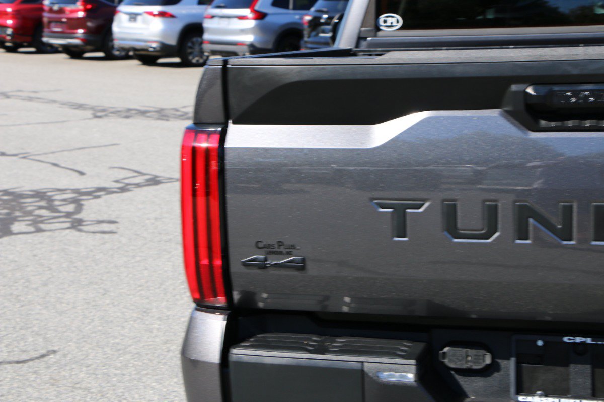 Used 2023 Toyota Tundra SR5 w/ SR5 Premium Package AWD/4WD image 6