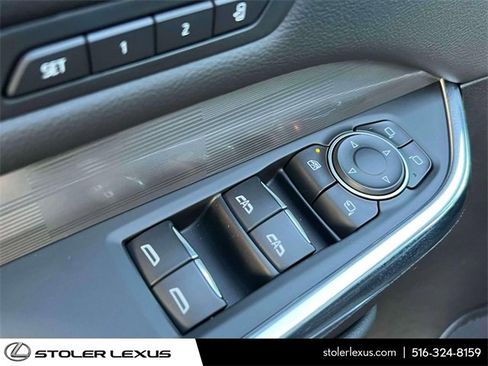 Used 2024 Cadillac XT4 Premium Luxury image 22