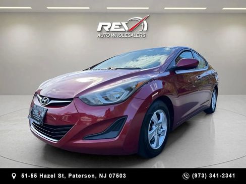 Used 2015 Hyundai Elantra SE image 34
