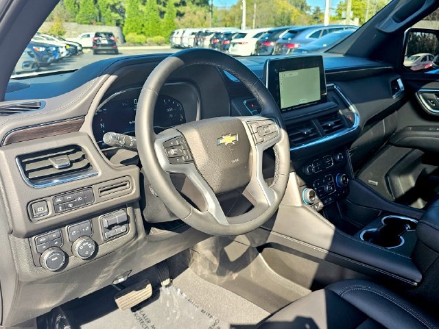 Used 2024 Chevrolet Tahoe LT w/ LT Signature Package AWD/4WD image 15
