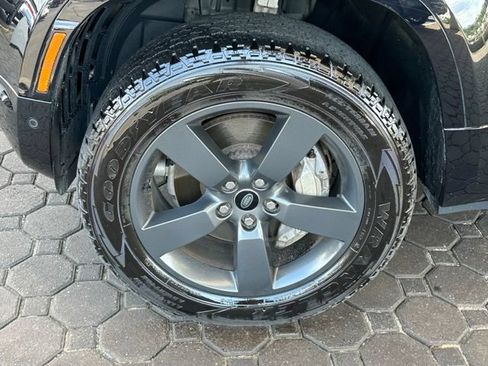 Used 2022 Land Rover Defender 110 X-Dynamic HSE AWD/4WD image 6