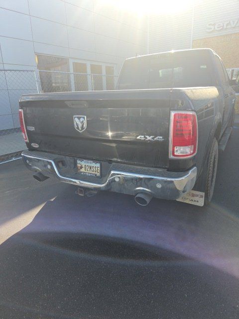 Used 2018 RAM 1500 Laramie w/ Convenience Group AWD/4WD image 7