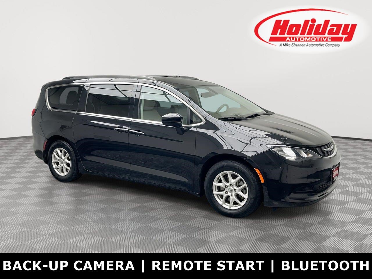 Used 2021 Chrysler Voyager Lxi FWD image 1