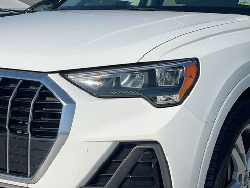 Certified 2022 Audi Q3 2.0T Premium w/ Convenience Package image 11