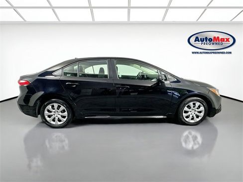 Used 2024 Toyota Corolla LE image 9