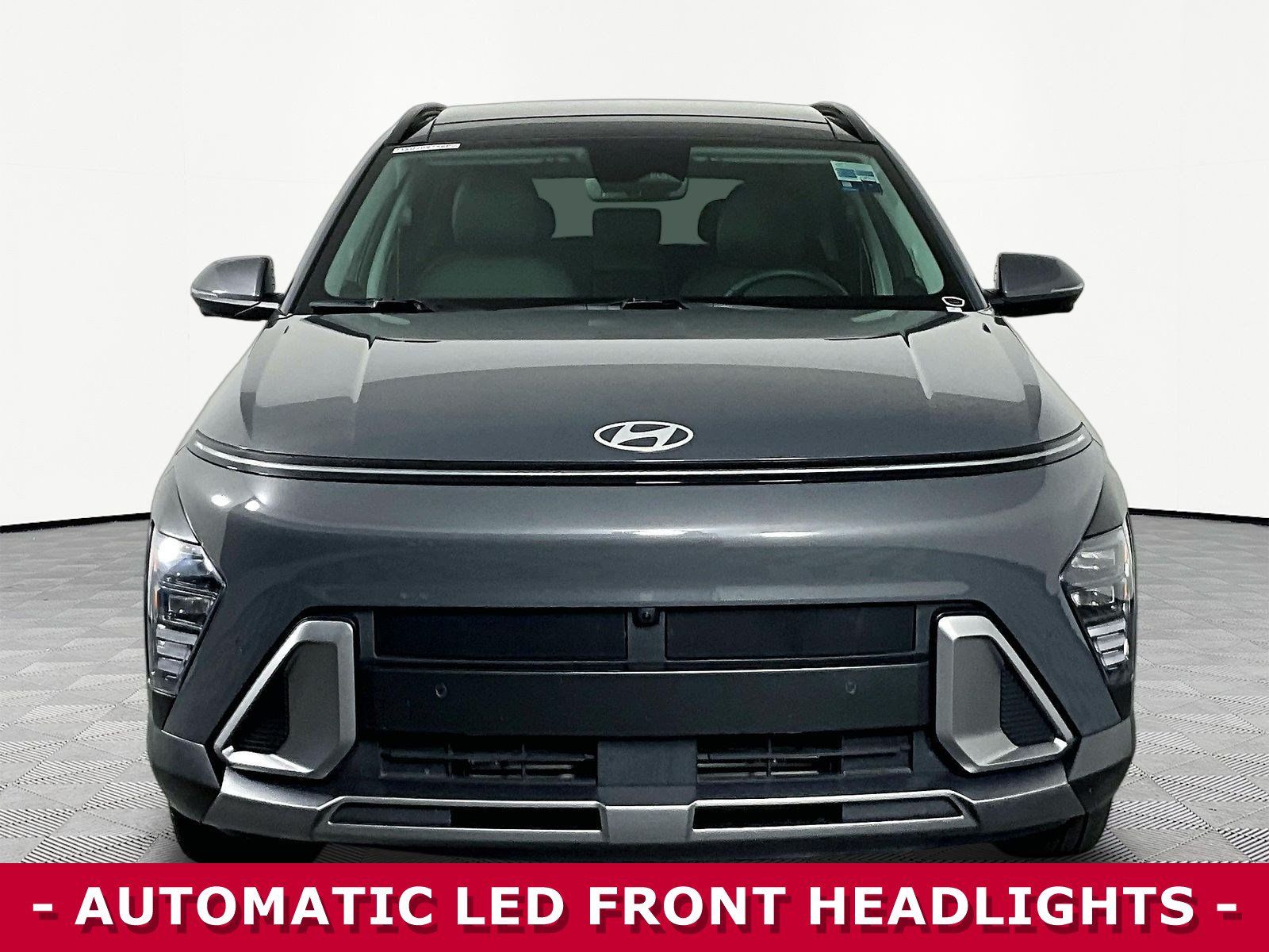 Used 2025 Hyundai Kona Limited FWD image 2