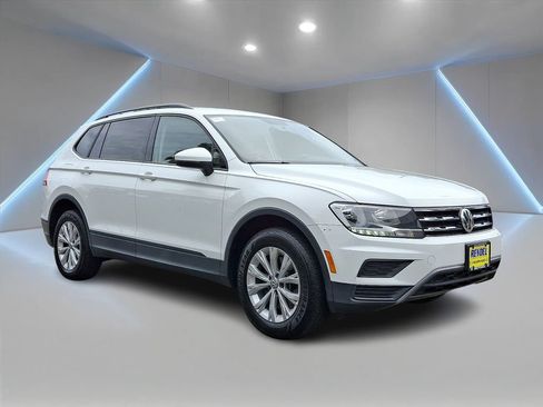Used 2020 Volkswagen Tiguan S FWD image 3