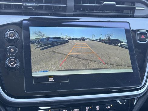 Used 2023 Chevrolet Bolt EUV LT image 9