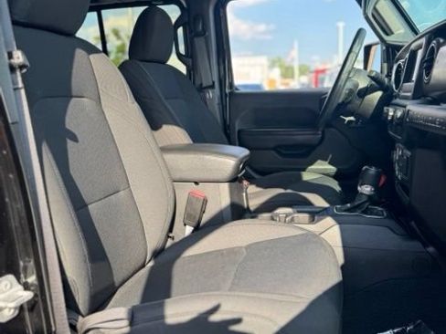 Used 2021 Jeep Wrangler Unlimited Sport AWD/4WD image 27