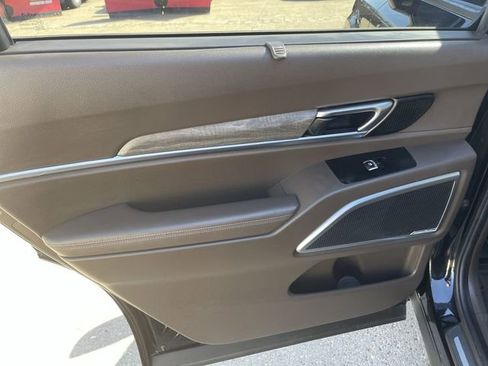 Used 2022 Kia Telluride SX w/ Nightfall Edition Package image 12