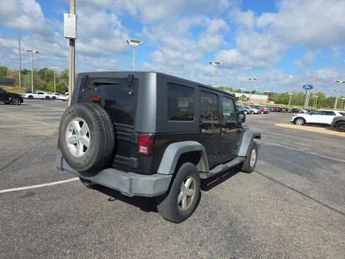 Used 2007 Jeep Wrangler X AWD/4WD image 3