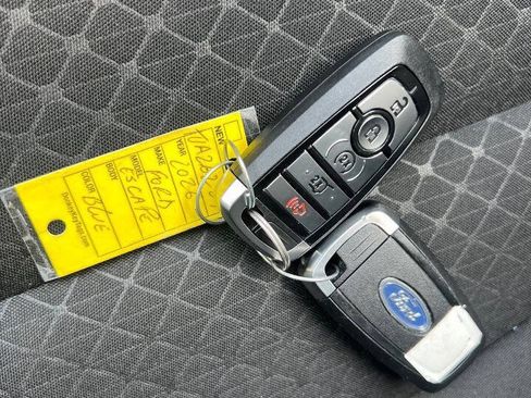 Used 2026 Ford Escape Active w/ Cold Weather Package AWD/4WD image 18