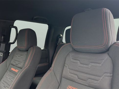 Used 2024 Nissan Frontier PRO-4X w/ Pro Convenience Package image 14