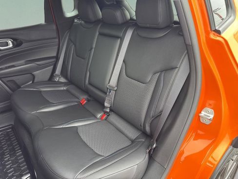 New 2026 Jeep Compass Latitude image 11