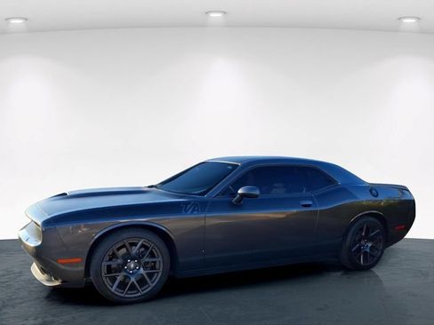 Used 2018 Dodge Challenger R/T w/ Quick Order Package 28P T/A RWD image 6