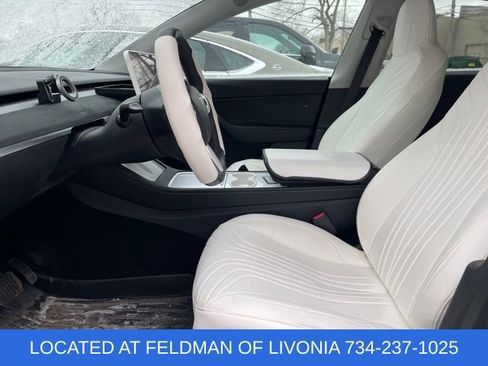 Used 2021 Tesla Model Y Long Range image 6