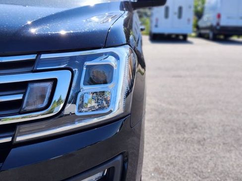 Certified 2018 Ford Expedition XLT AWD/4WD image 10