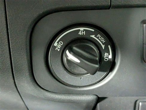 Used 2025 Nissan Frontier PRO-4X w/ Tow Package image 22