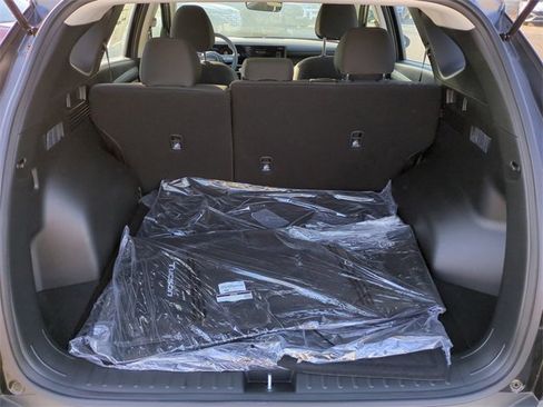 New 2025 Hyundai Tucson SE image 13