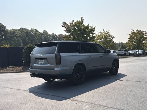 Used 2025 Cadillac Escalade ESV Sport Platinum w/ LPO, ONYX Package AWD/4WD image 78