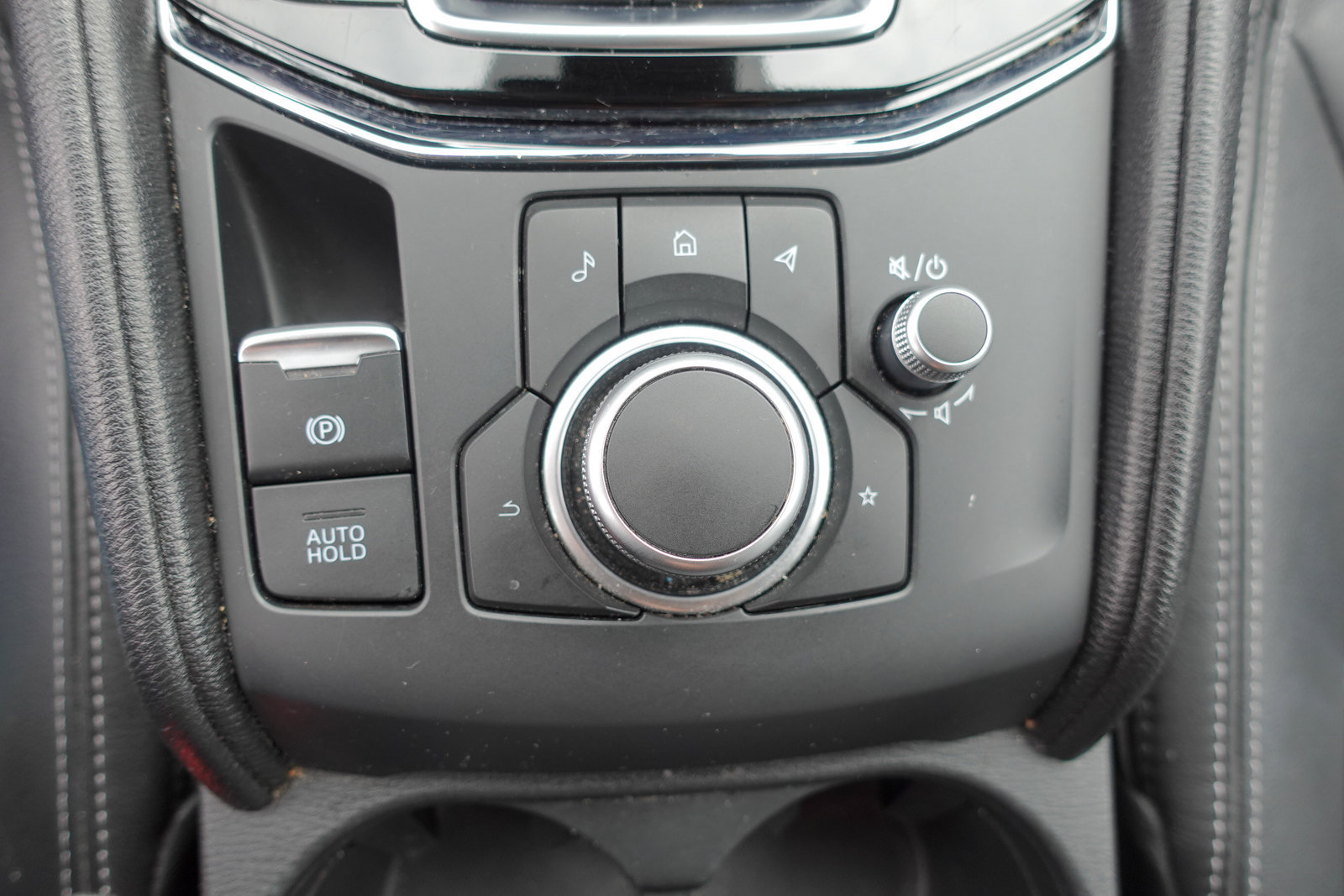 Certified 2025 MAZDA CX-5 AWD 2.5 S w/ Preferred Package image 24