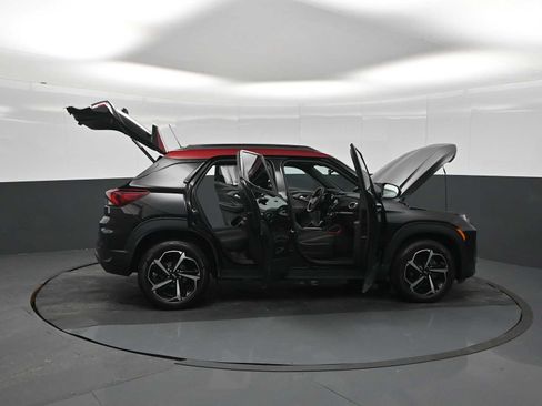 Used 2021 Chevrolet TrailBlazer RS w/ Convenience Package AWD/4WD image 28