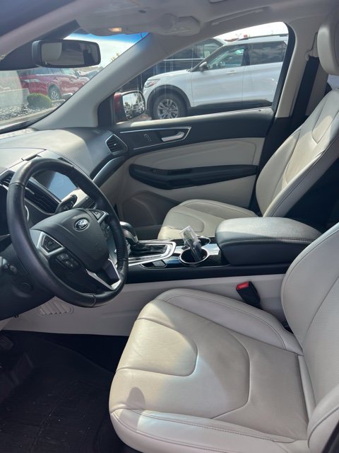 Used 2017 Ford Edge Titanium w/ Equipment Group 302A AWD/4WD image 3