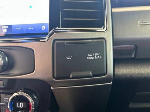 Used 2022 Ford F350 Platinum w/ FX4 Off-Road Package AWD/4WD image 56